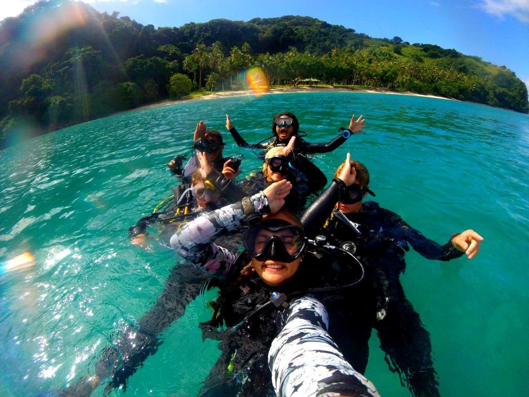 Volunteers in Fiji dive and collect scientific information on sharks for research. Marine conservation volunteers abroad dive in Fiji and collect scientific data on sharks.